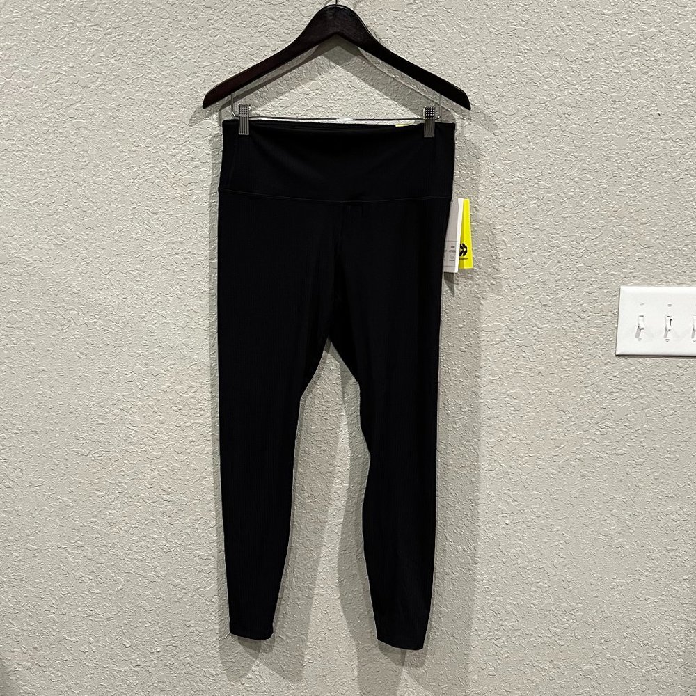 NWT All In Motion Leggings